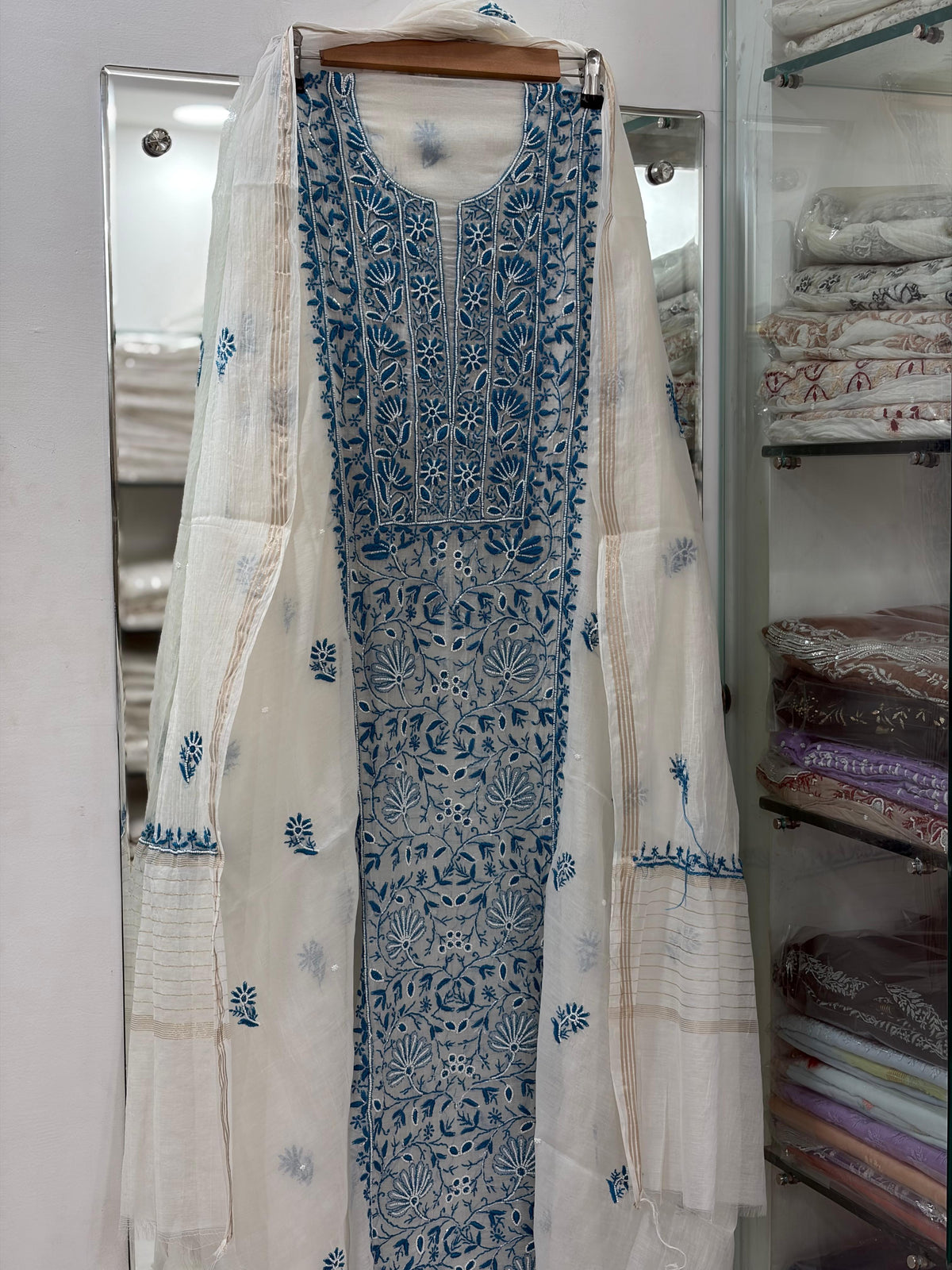 Unstitched Suit Set pure mul chanderi