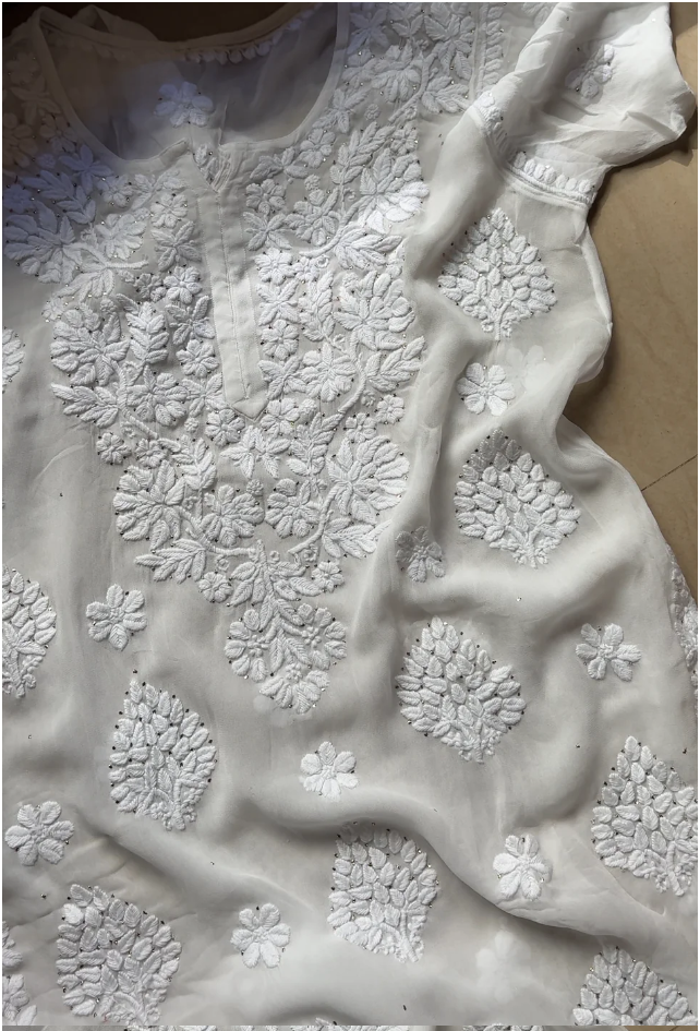 Aarifa Haniya Pure Viscose Georgette 3D Handembroidred Chikankari Set