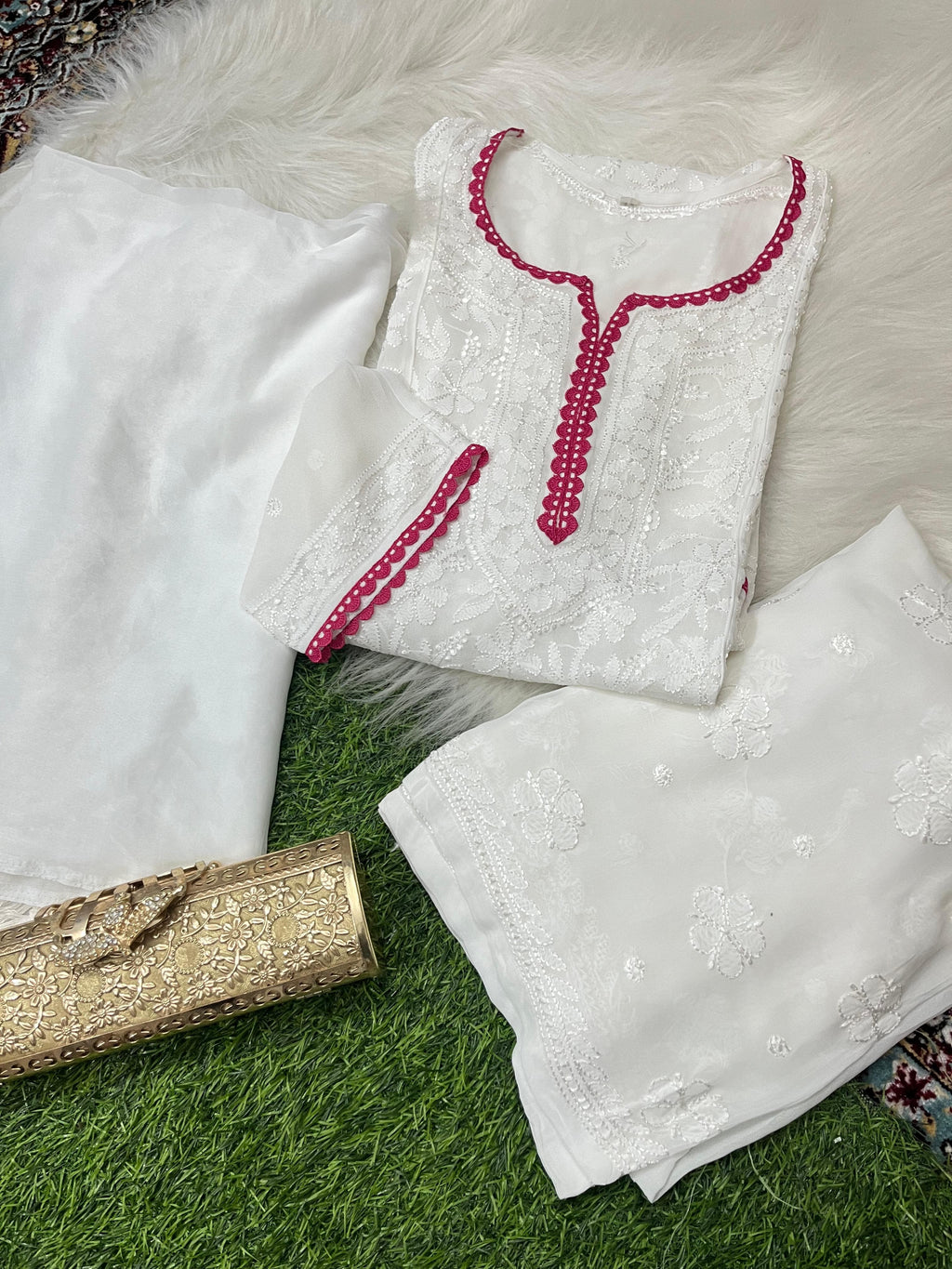 Full Jaal Resham Thread Hand Embroidered Viscose Set