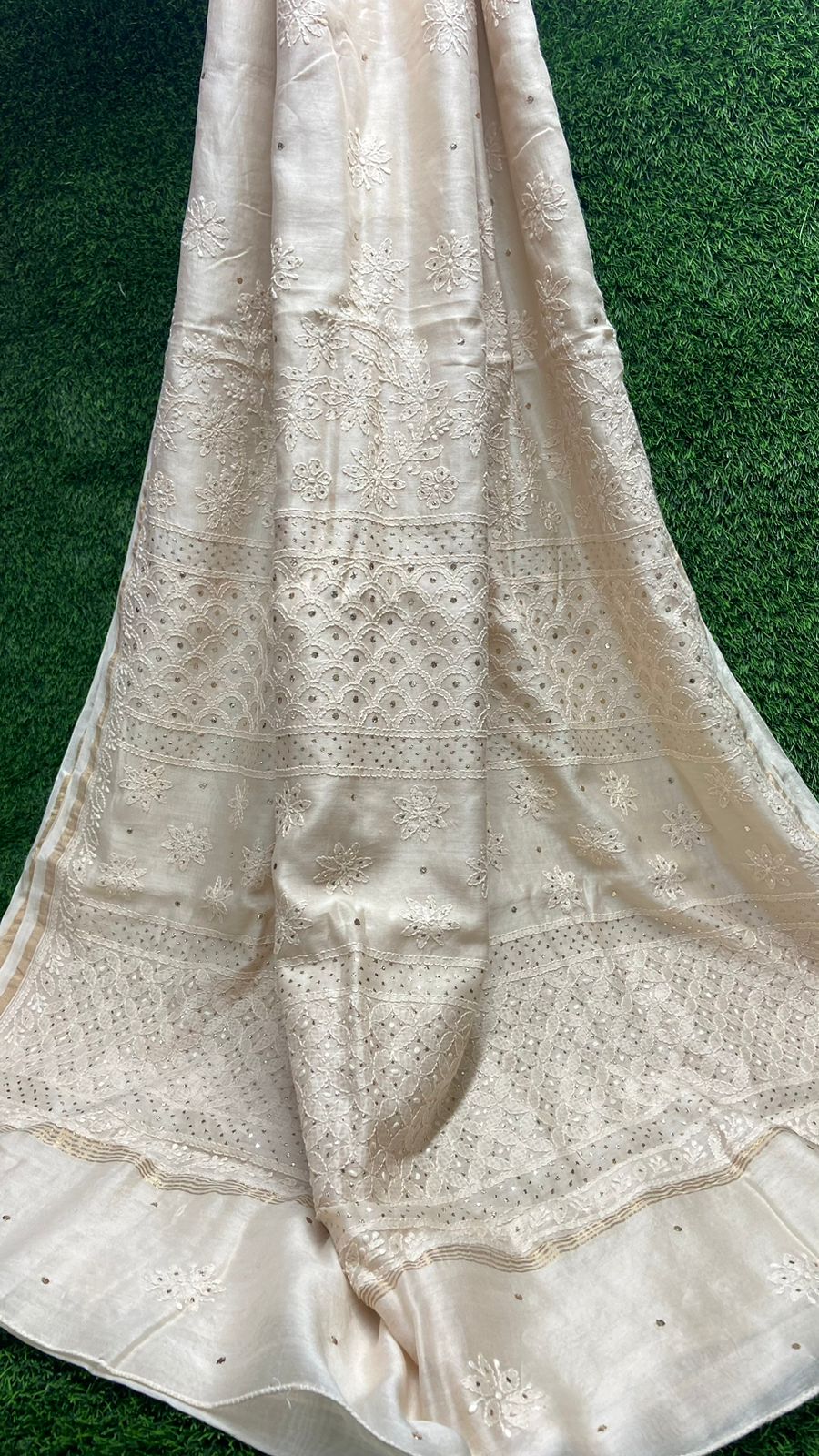 Vidushi Pure Chanderi Chikankari Saree